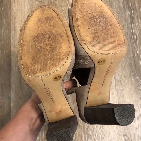 Vince Camuto Conley Buckle tan suede leather peep toe booties sandals heels-8.5M - Picture 12 of 16